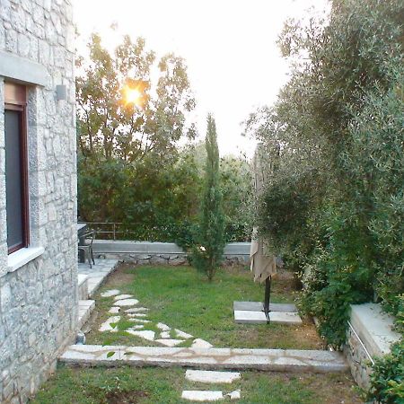 Villa Thelgi Kalamata Esterno foto