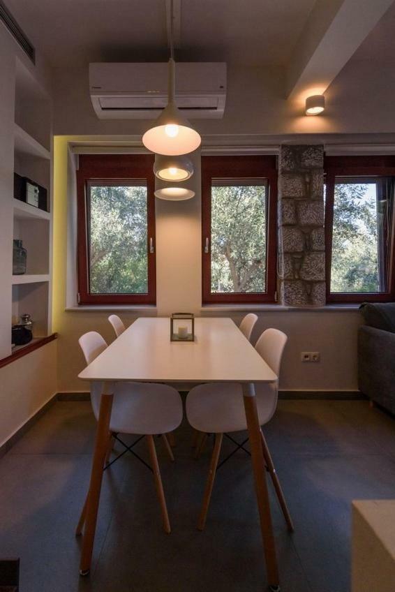 Villa Thelgi Kalamata Esterno foto