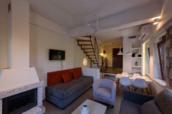 Villa Thelgi Kalamata Esterno foto