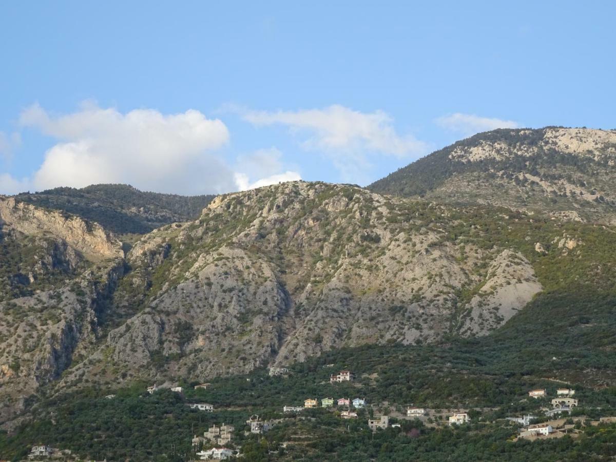 Villa Thelgi Kalamata Esterno foto