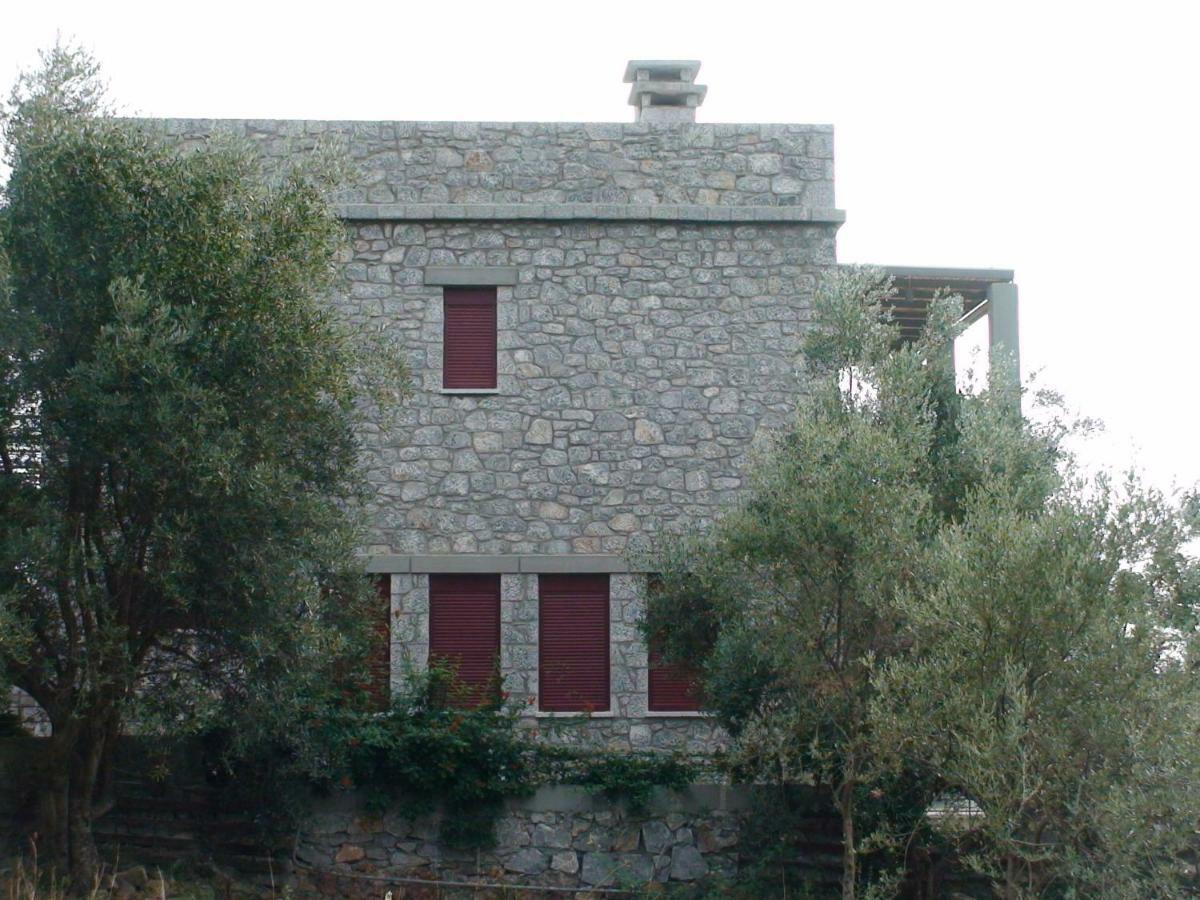 Villa Thelgi Kalamata Esterno foto